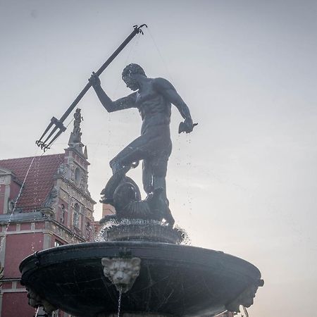 Piano Old Town Ogarna Lägenhet Gdańsk Exteriör bild